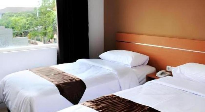 Guest House Nozz Semarang Exterior foto