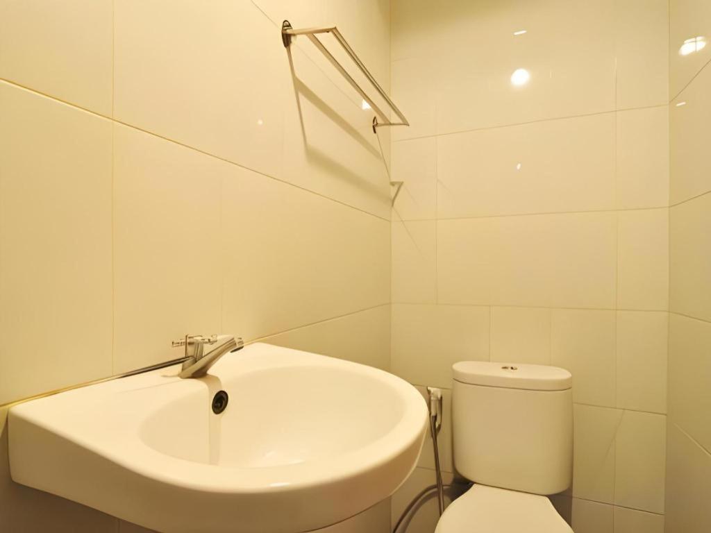 Guest House Nozz Semarang Exterior foto