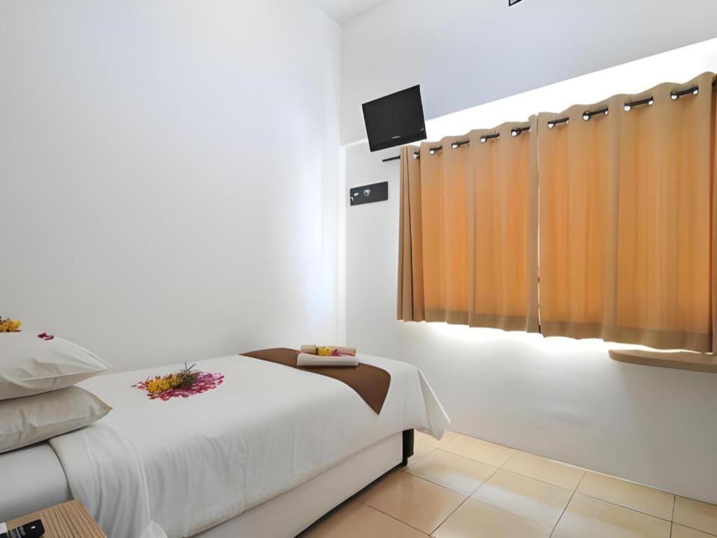 Guest House Nozz Semarang Exterior foto