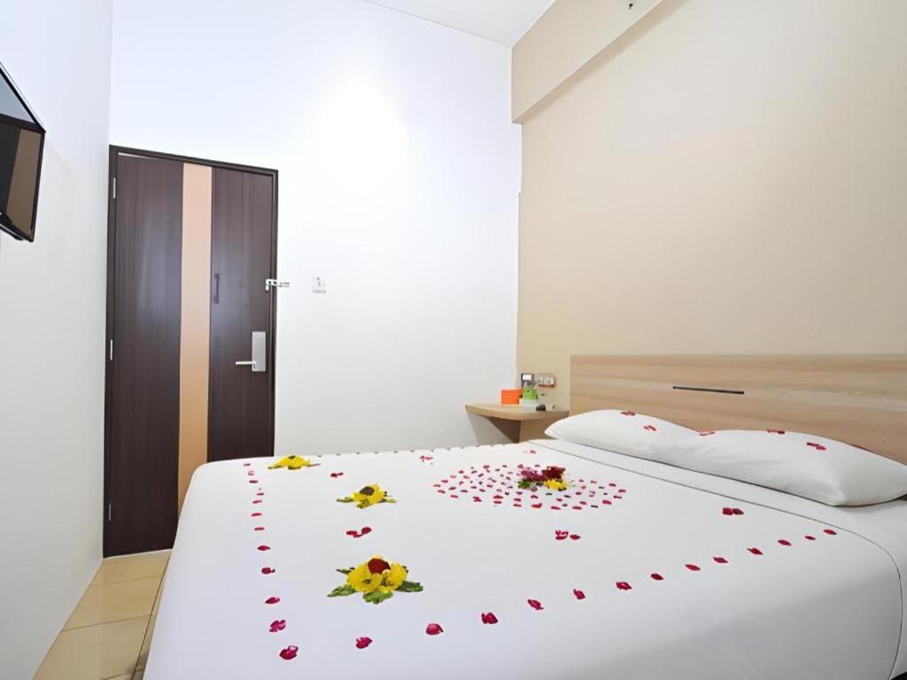 Guest House Nozz Semarang Exterior foto