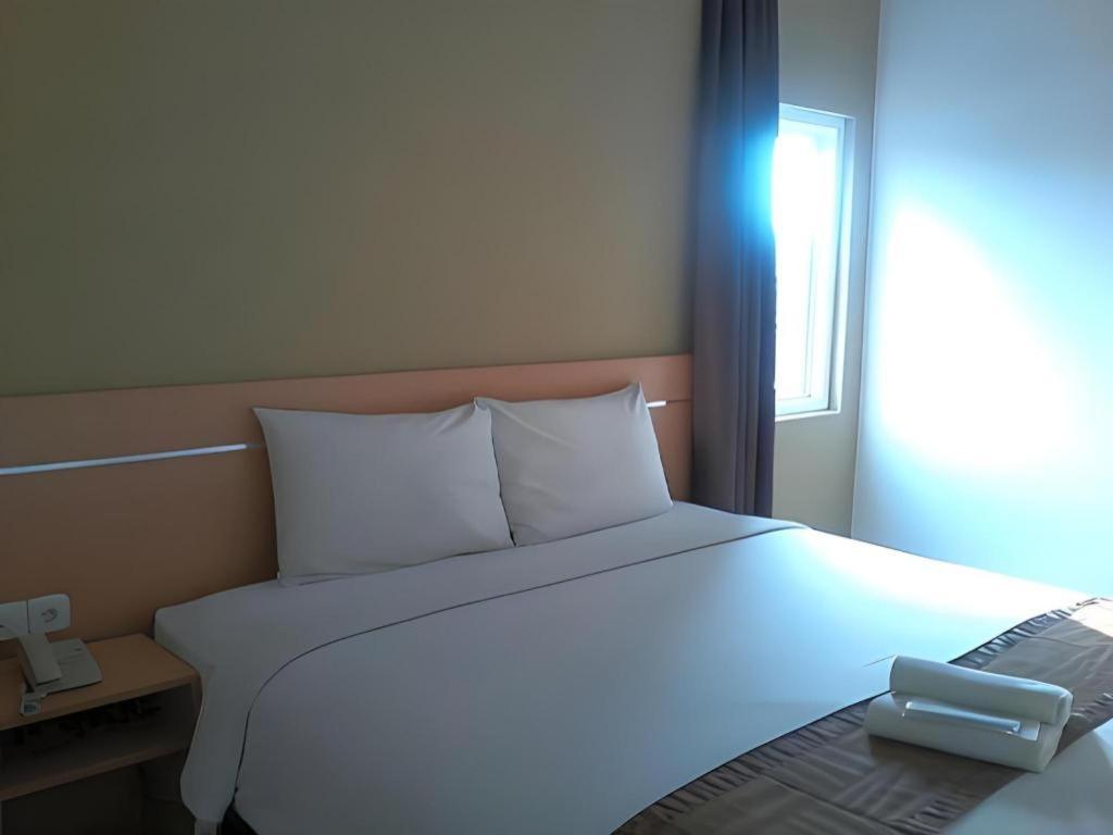 Guest House Nozz Semarang Exterior foto
