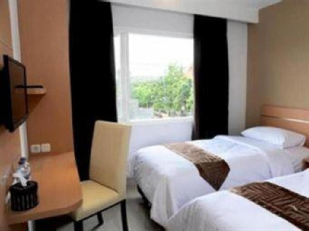 Guest House Nozz Semarang Exterior foto